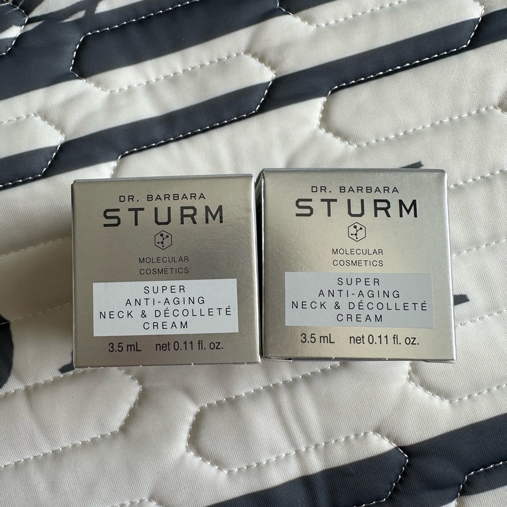 Dr. Barbara Sturm Silver Anti-Aging Neck & Décolleté Cream